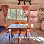 Záruby Chalet *